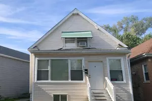 2046 N Narragansett Ave, Chicago, IL 60639 - Photo 1