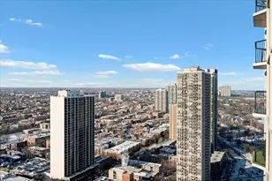 1560 N Sandburg Terrace, Chicago, IL 60610 - Photo 25