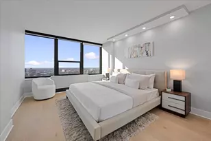 1560 N Sandburg Terrace, Chicago, IL 60610 - Photo 15