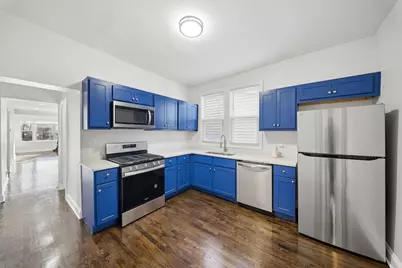 9328 S Paxton Avenue, Chicago, IL 60617 - Photo 5