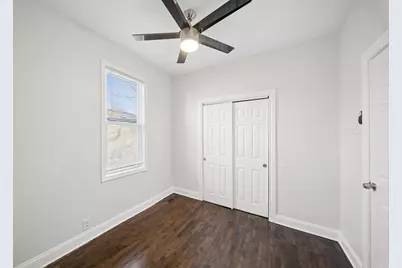 9328 S Paxton Avenue, Chicago, IL 60617 - Photo 7