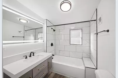 9328 S Paxton Avenue, Chicago, IL 60617 - Photo 11