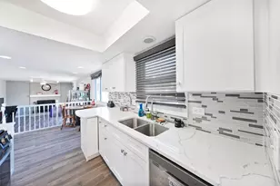 565 Edgebrook Ct, Carol Stream, IL 60188 - Photo 9