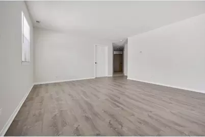 527 E Shag Bark Lane #A, Streamwood, IL 60107 - Photo 9