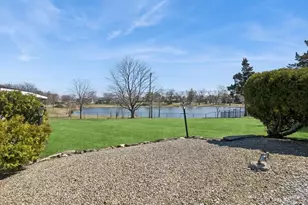 1000 Lancaster Ct, Hoffman Estates, IL 60169 - Photo 27