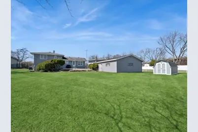 1000 Lancaster Court, Hoffman Estates, IL 60169 - Photo 25