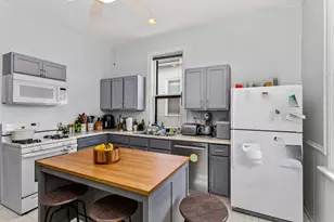 1033 W Wellington Ave, Chicago, IL 60657 - Photo 15