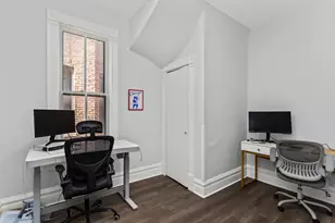 1033 W Wellington Ave, Chicago, IL 60657 - Photo 9