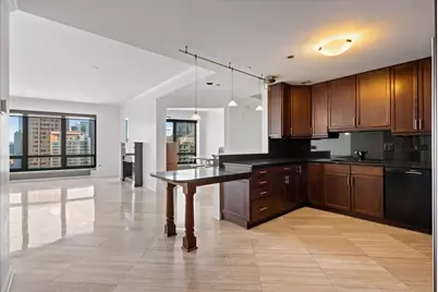 130 N Garland Court #3702, Chicago, IL 60602 - Photo 5