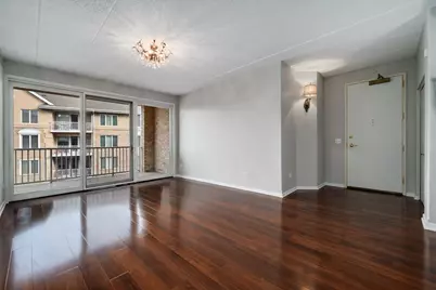 1731 Pavilion Way Way #405, Park Ridge, IL 60068 - Photo 3