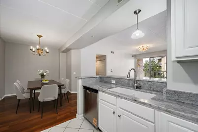 1731 Pavilion Way Way #405, Park Ridge, IL 60068 - Photo 9