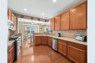 2791 Beacon Point Circle, Elgin, IL 60124 - Photo 11