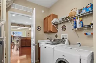 2791 Beacon Point Cir, Elgin, IL 60124 - Photo 21