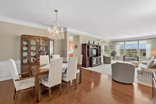 2791 Beacon Point Cir, Elgin, IL 60124 - Photo 7