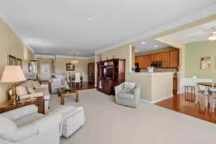 2791 Beacon Point Cir, Elgin, IL 60124 - Photo 5