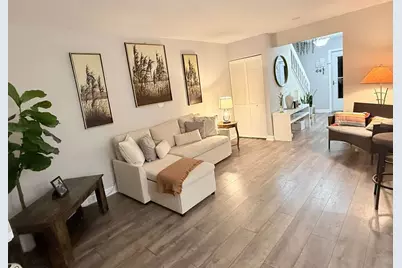 640 Pleasant Place, Island Lake, IL 60042 - Photo 3