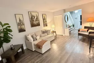 640 Pleasant Pl, Island Lake, IL 60042 - Photo 3