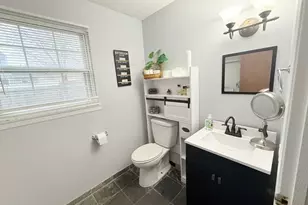 640 Pleasant Pl, Island Lake, IL 60042 - Photo 9