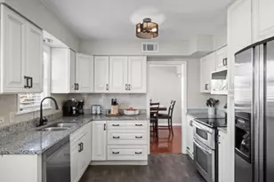 2610 Sunnyside Ave, Westchester, IL 60154 - Photo 3