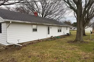 100 Hazelwood Dr, Wyanet, IL 61379 - Photo 5