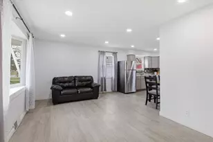 270 Ridge Ave, Crystal Lake, IL 60014 - Photo 3