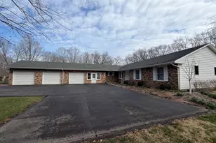 22219 Carltons Dell Rd, Danville, IL 61834 - Photo 3