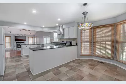 1411 Steeplechase Road, Bartlett, IL 60103 - Photo 9