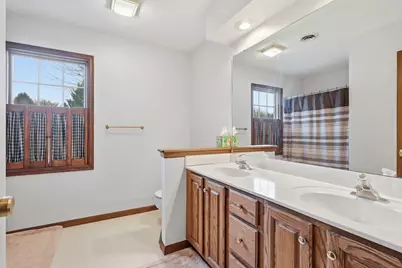 4650 Silver Spur Road, Bettendorf, IA 52722 - Photo 31