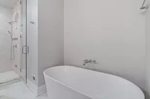 1517 W Barry Ave, Chicago, IL 60657 - Photo 21