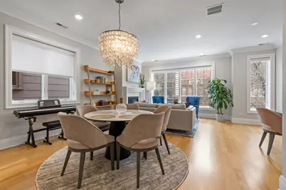 1517 W Barry Avenue #2W, Chicago, IL 60657 - Photo 5