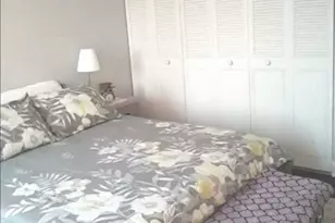 4250 N Marine Dr, Chicago, IL 60613 - Photo 9