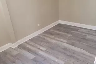 9021 S Exchange Ave, Chicago, IL 60617 - Photo 9