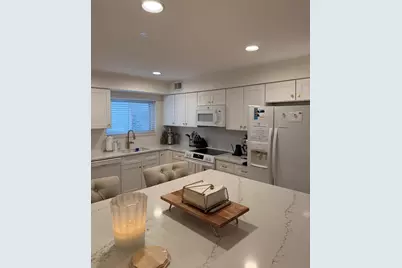 9456 Bay Colony Drive #2N, Des Plaines, IL 60016 - Photo 13