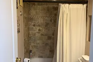 9456 Bay Colony Dr, Des Plaines, IL 60016 - Photo 21