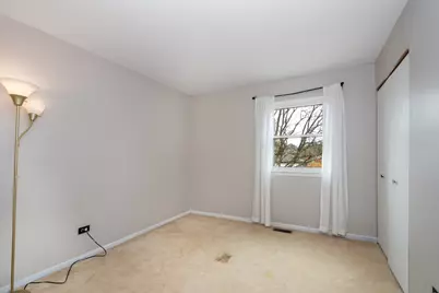 914 Wembley Drive, Island Lake, IL 60042 - Photo 15