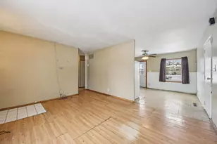 916 Mulberry Ln, Streamwood, IL 60107 - Photo 23