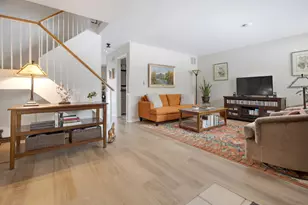 134 Bright Oaks Cir, Cary, IL 60013 - Photo 3