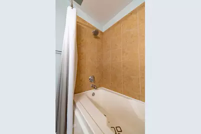 1645 W Ogden Avenue #530, Chicago, IL 60612 - Photo 13