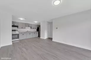 1955 N Hicks Rd, Palatine, IL 60074 - Photo 9