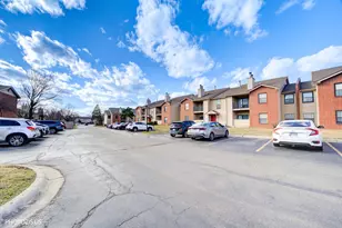 1955 N Hicks Rd, Palatine, IL 60074 - Photo 25