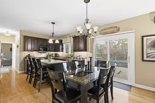 1109 Edwards Dr, Batavia, IL 60510 - Photo 5