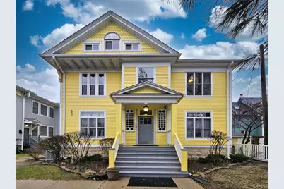 617 South Boulevard #E, Oak Park, IL 60302 - Photo 1