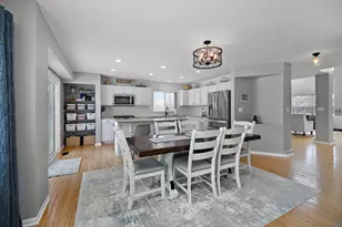 1675 Rosehall Ln, Elgin, IL 60123 - Photo 15