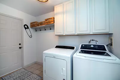 1675 Rosehall Lane, Elgin, IL 60123 - Photo 39