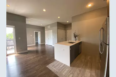 5911 N Northwest Highway #205, Chicago, IL 60631 - Photo 7