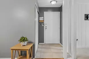 4710 W Northfox Ln W, McHenry, IL 60050 - Photo 3