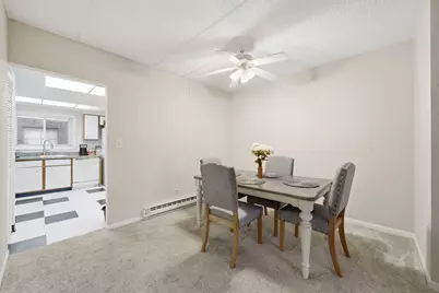 940 N Rohlwing Road #201A, Addison, IL 60101 - Photo 5