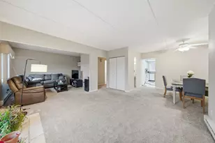 940 N Rohlwing Rd, Addison, IL 60101 - Photo 3