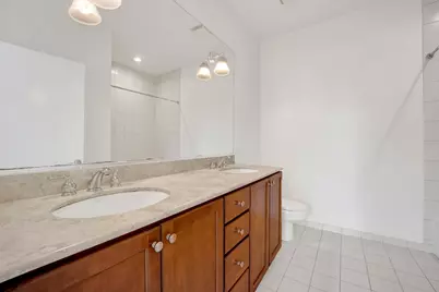 1070 W 15th Street #404, Chicago, IL 60608 - Photo 15