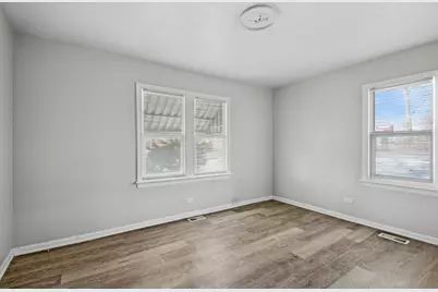 711 N Columbine Avenue, Lombard, IL 60148 - Photo 5